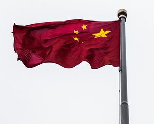 China-Flagge: Sprache wird global (Foto: unsplash.com, Alejandro Luengo)