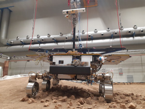 Mars-Rover auf einem simuliertem Mars-Boden in Turin (Foto: altecspace.it)