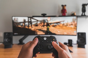 Xbox: Gaming bald auch im Metaverse möglich (Foto: unsplash.com, Sam Pak)