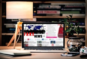 Fake News: Offenbar lenkt Thema die Leichtgläubigkeit (Bild: S. Hermann & F. Richter, pixabay.com)