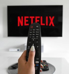 Netflix: Viele Account-Besitzer teilen ihre Zugangsdaten leichtfertig (Foto: Tumisu, pixabay.com)