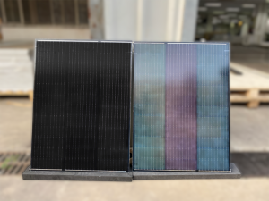 Leistungsstarke bunte Solarzellen (Foto: Adapted from ACS Nano 2022, DOI: 10.1021/acsnano.2c05840)