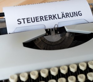 Steuererklärung auf Papier: Viele Ämter wollen das nur noch digital (Foto: viarami, pixabay.com)