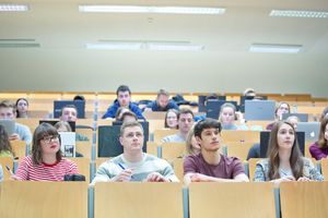 FH-Studierende im Hörsaal (Foto: FH Burgenland)