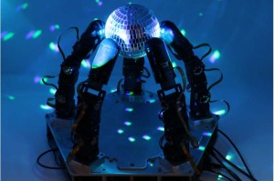 Geschickte Roboterfinger brauchen kein Licht, um sicher zuzugreifen (Foto: roam.me.columbia.edu)