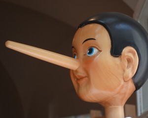 Manch einer lügt täglich - wie Pinocchio (Bild: pixabay.com, Schwerdhoefer)