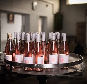 Mit Ultraschall behandelter Rosé schmeckt besser (Foto: pixabay.com, Lachezar Chokoev)