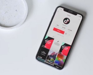 TikTok: Fast jeder zweite Amerikaner ist für ein Verbot der App in den USA (Foto: unsplash.com, Nik)