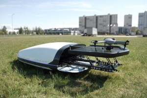 Atlas-Tricopter auf der Landefläche der Dockingstation (Foto: atlasuas.com)