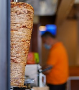 Döner-Laden: Krise lässt Migranten weniger gründen (Foto: pixabay.com, mariya_m)