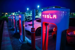 Tesla bietet eine beeindruckende Infrastruktur (Foto: Stephen Mease/Unsplash)